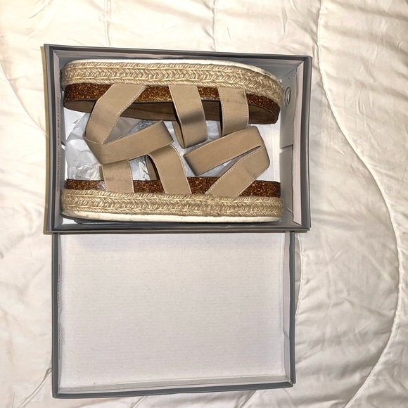 Pierre Dumas Tan Ankle Wrap Around Platform Slip-On Sandal - Picture 8 of 10